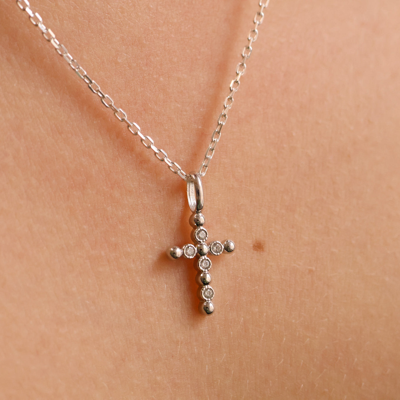 Sparkling Cross pendant with zircons sterling silver