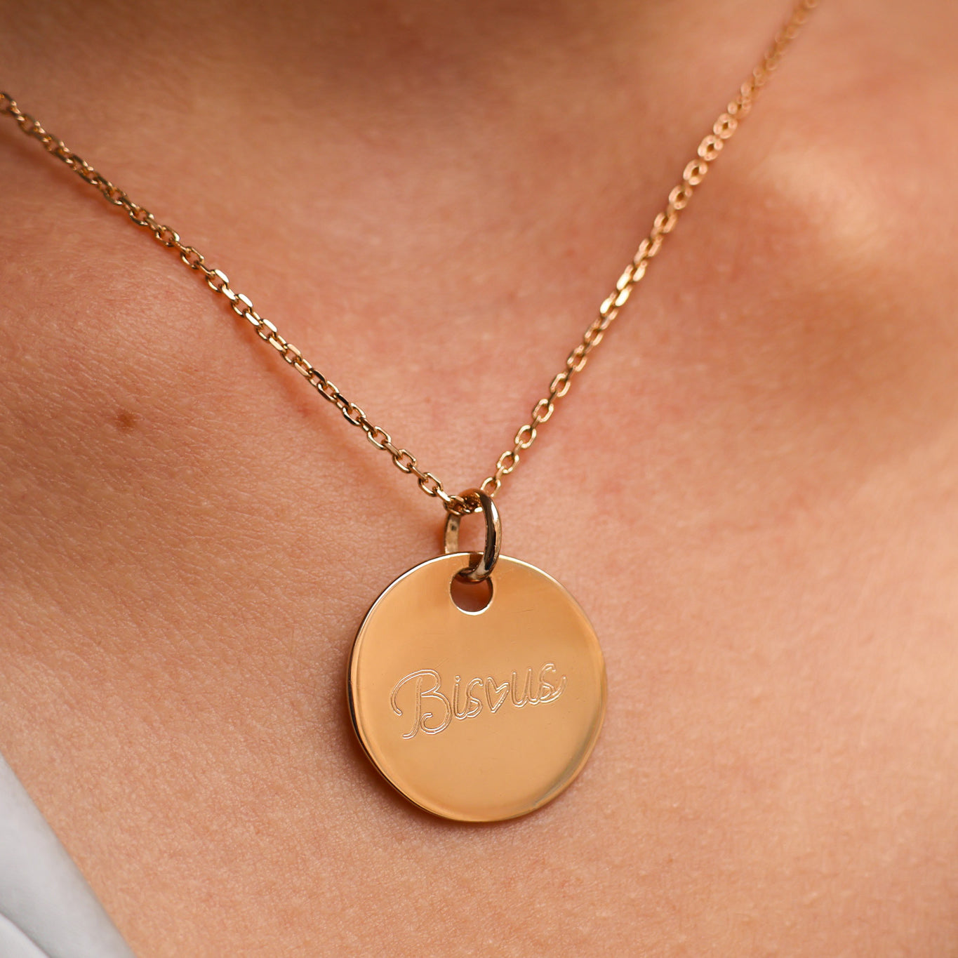 19mm gold plated medal pendant to engrave