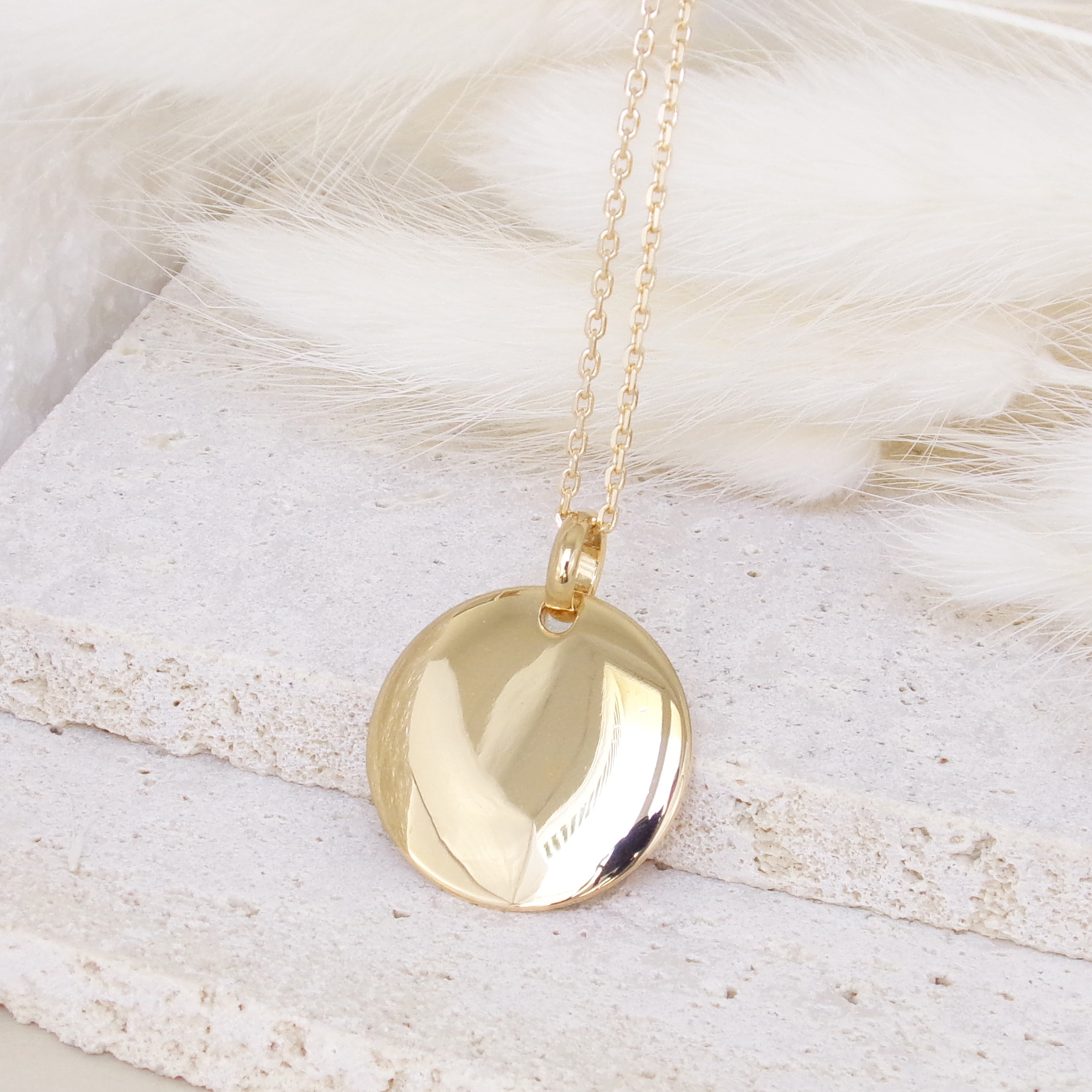 Gold plated 20mm rounded medal pendant to engrave
