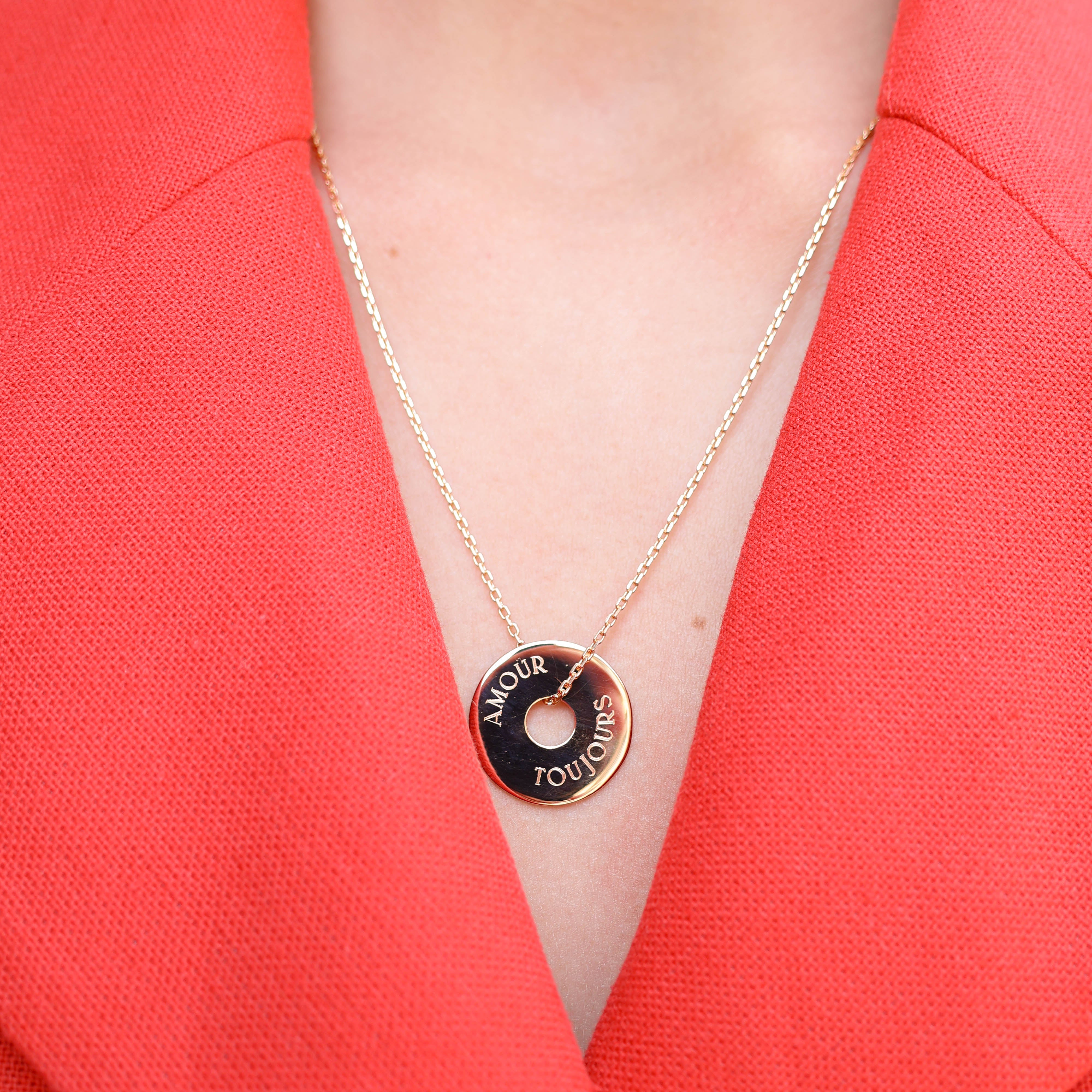 Gold plated 20mm target medal pendant to engrave