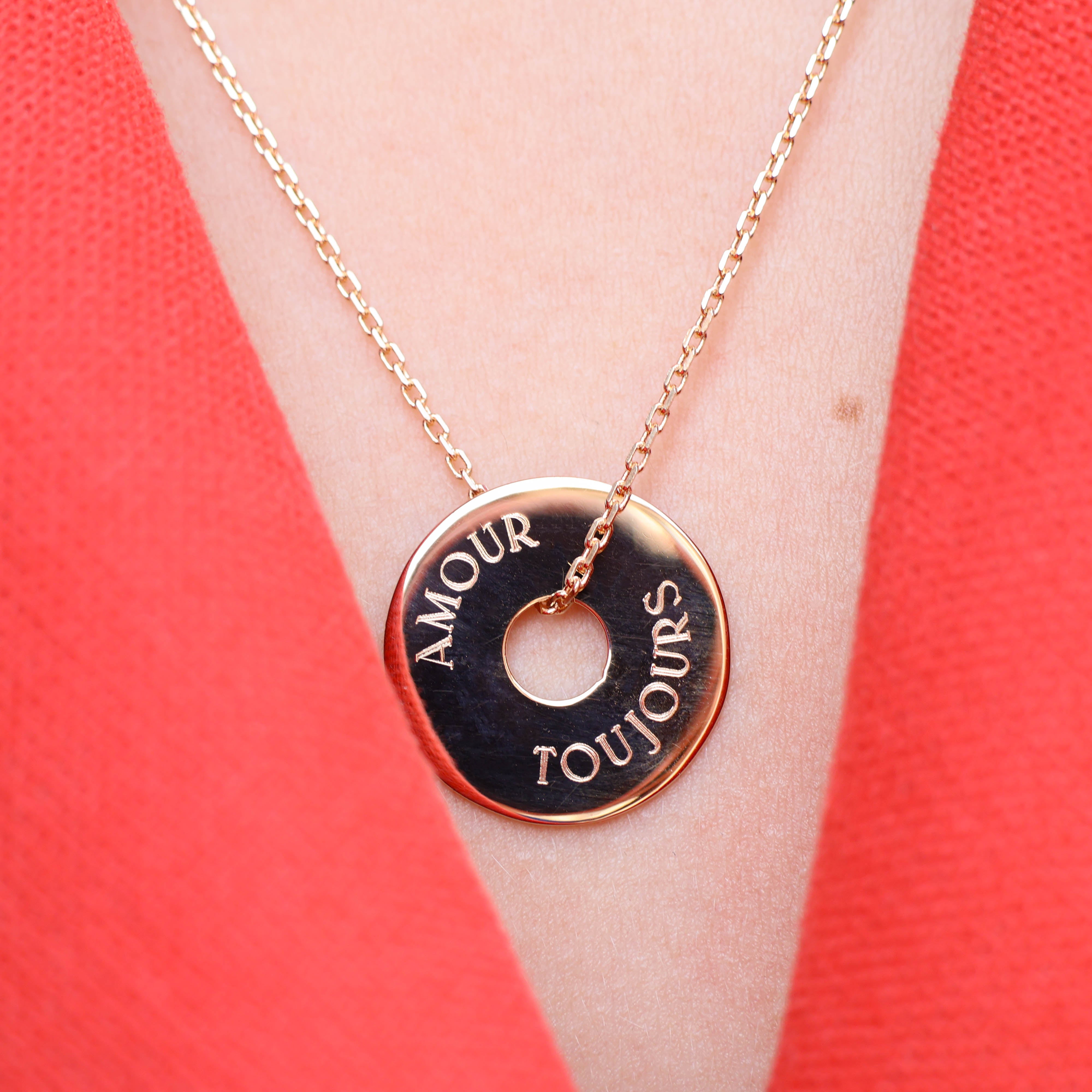 Gold plated 20mm target medal pendant to engrave
