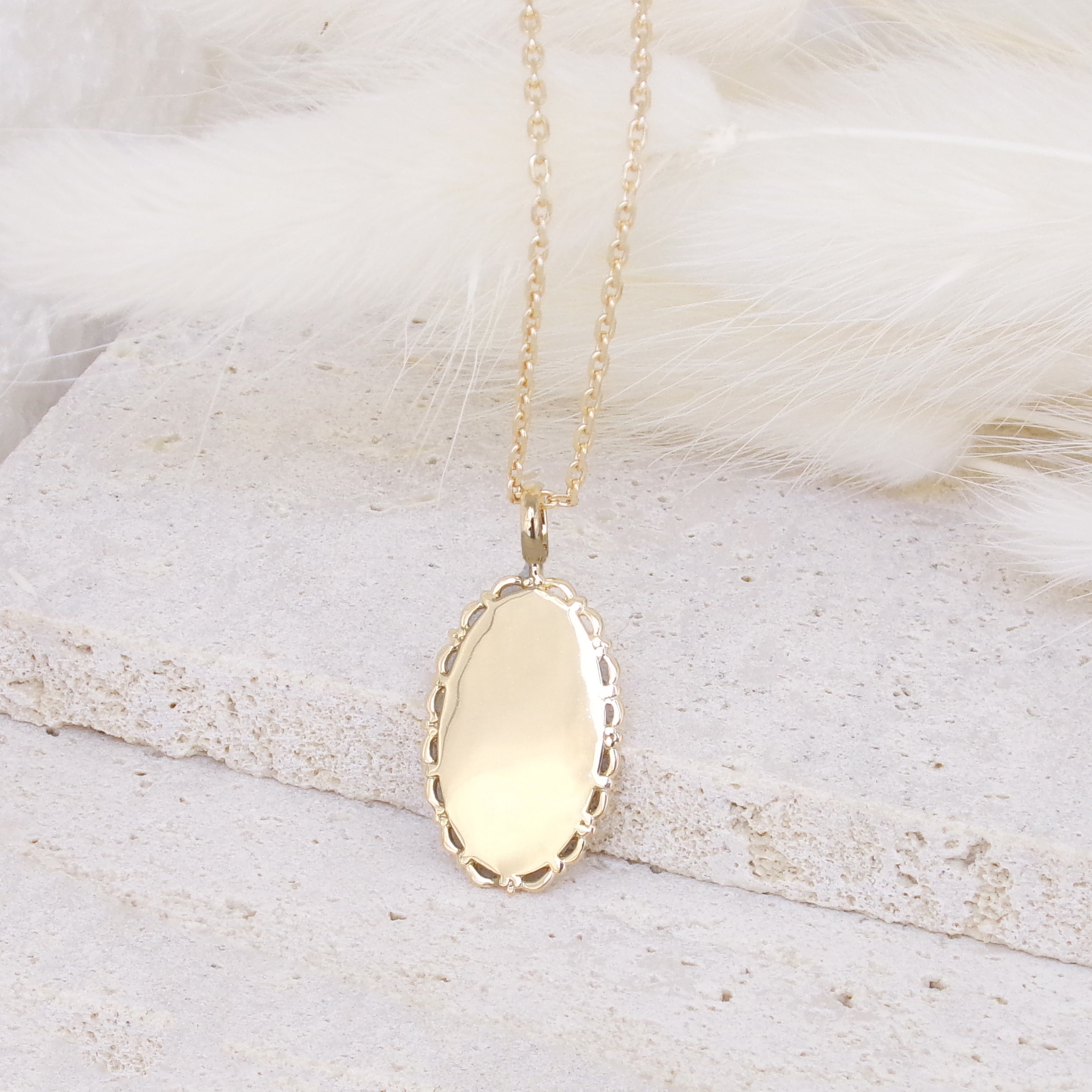 Vintage oval medal pendant 12x20mm to engrave gold-plated