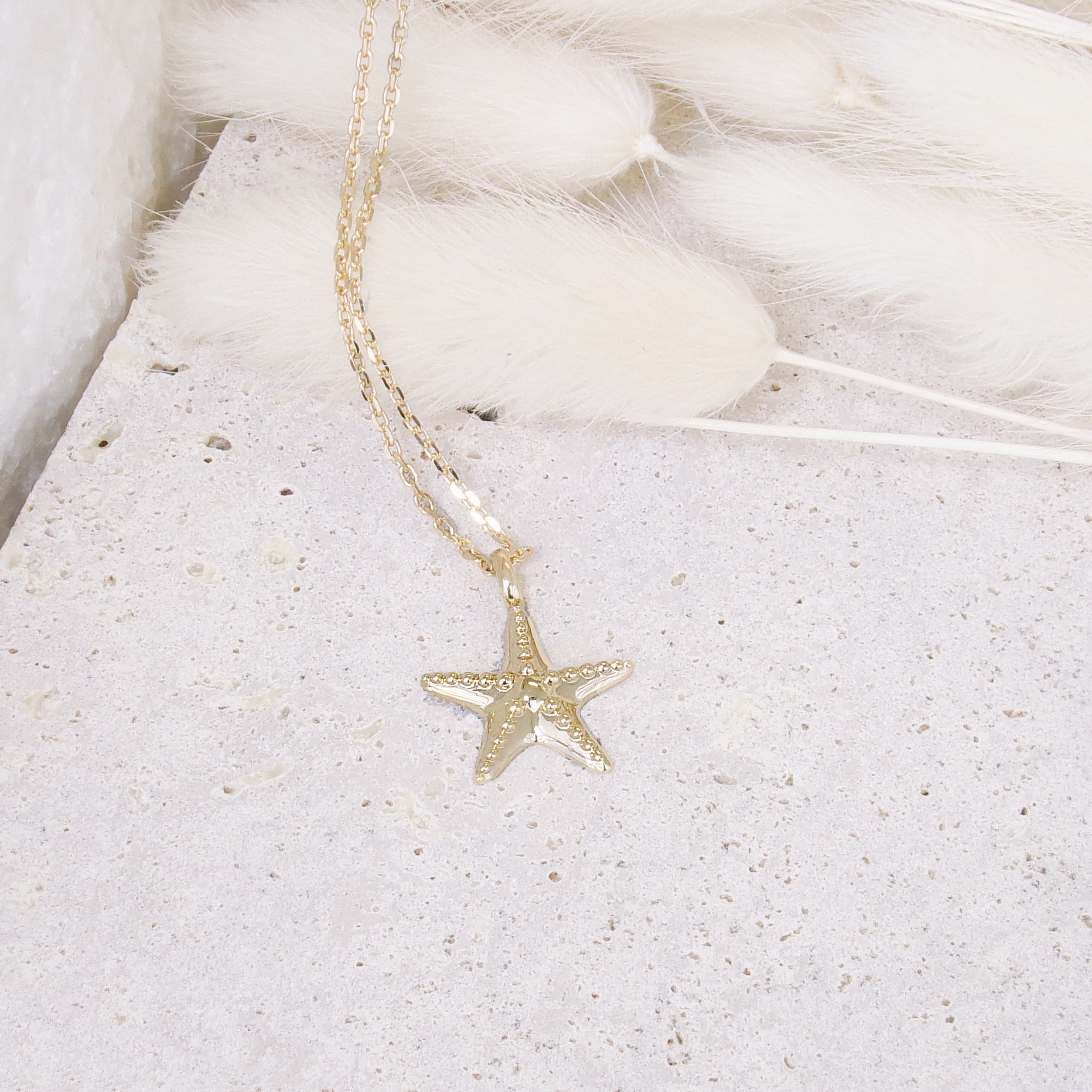 Starfish pendant 15mm gold plated