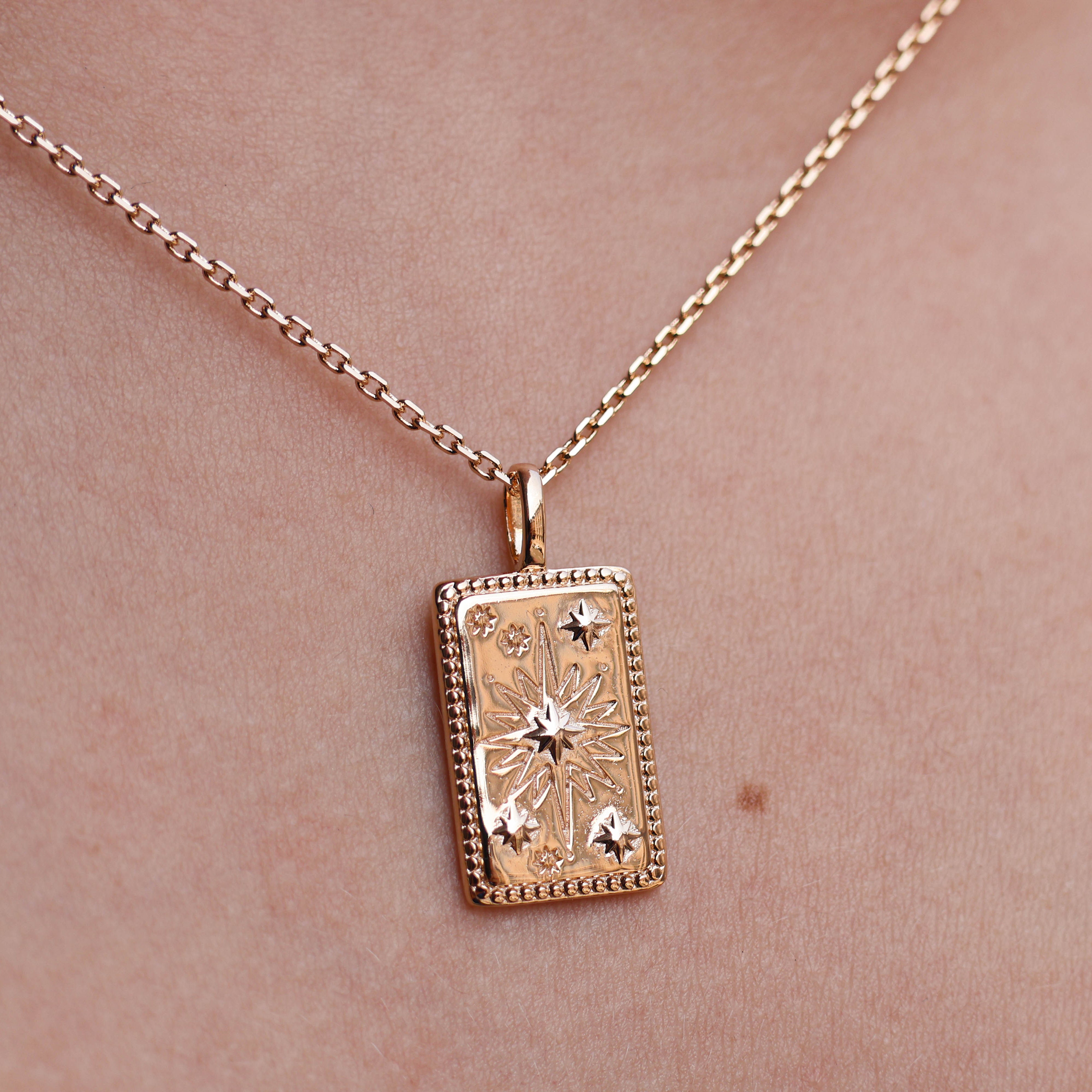 Gold-plated shimmering star tarot pendant to engrave