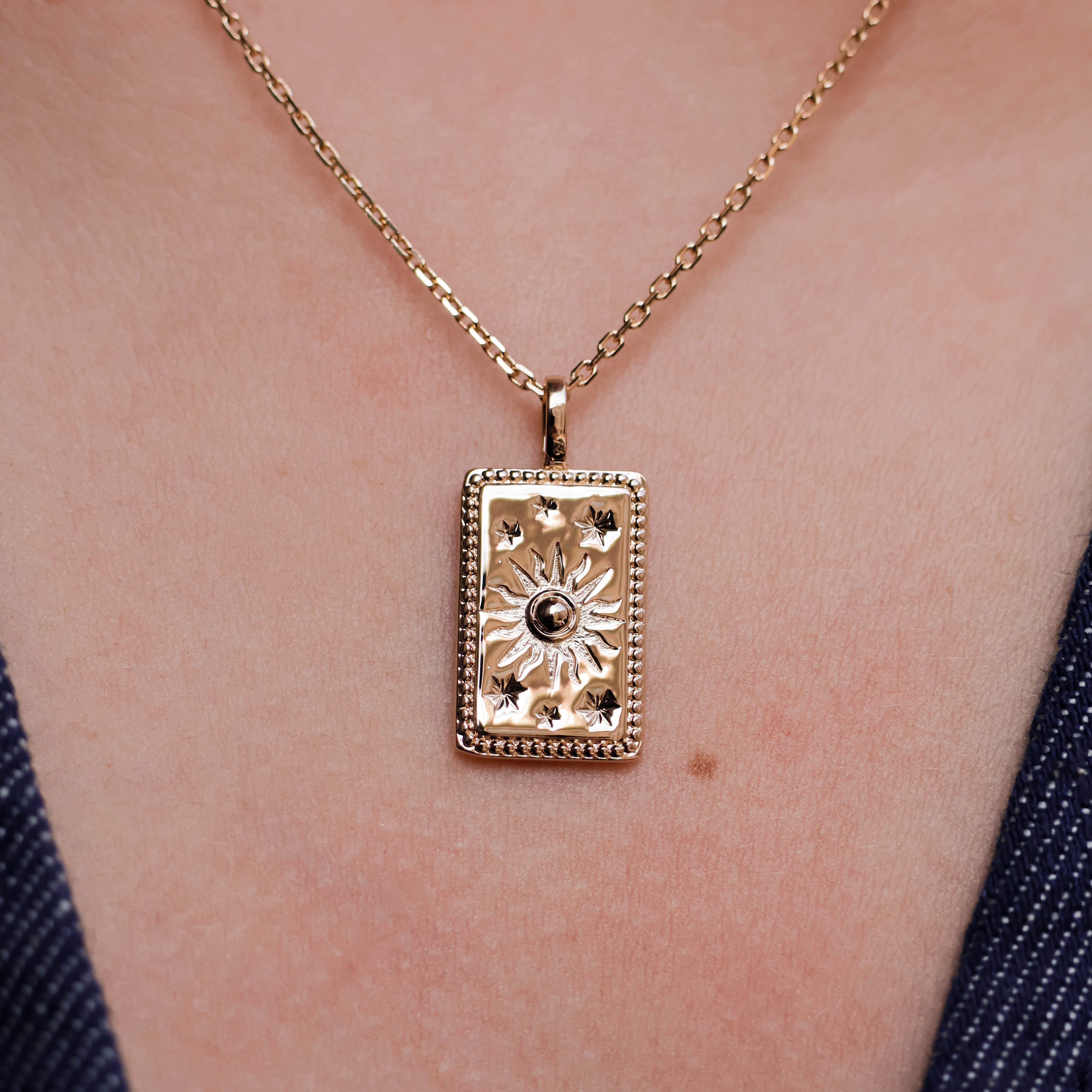 Gold-plated bright sun tarot pendant to engrave