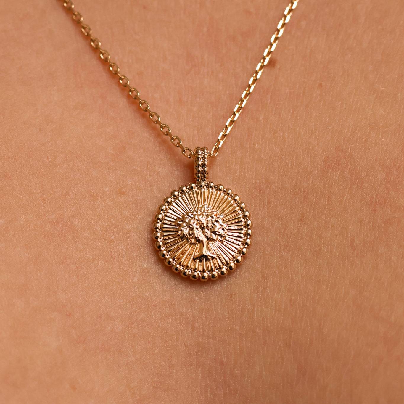 Gold-plated solar tree of life medal pendant to engrave