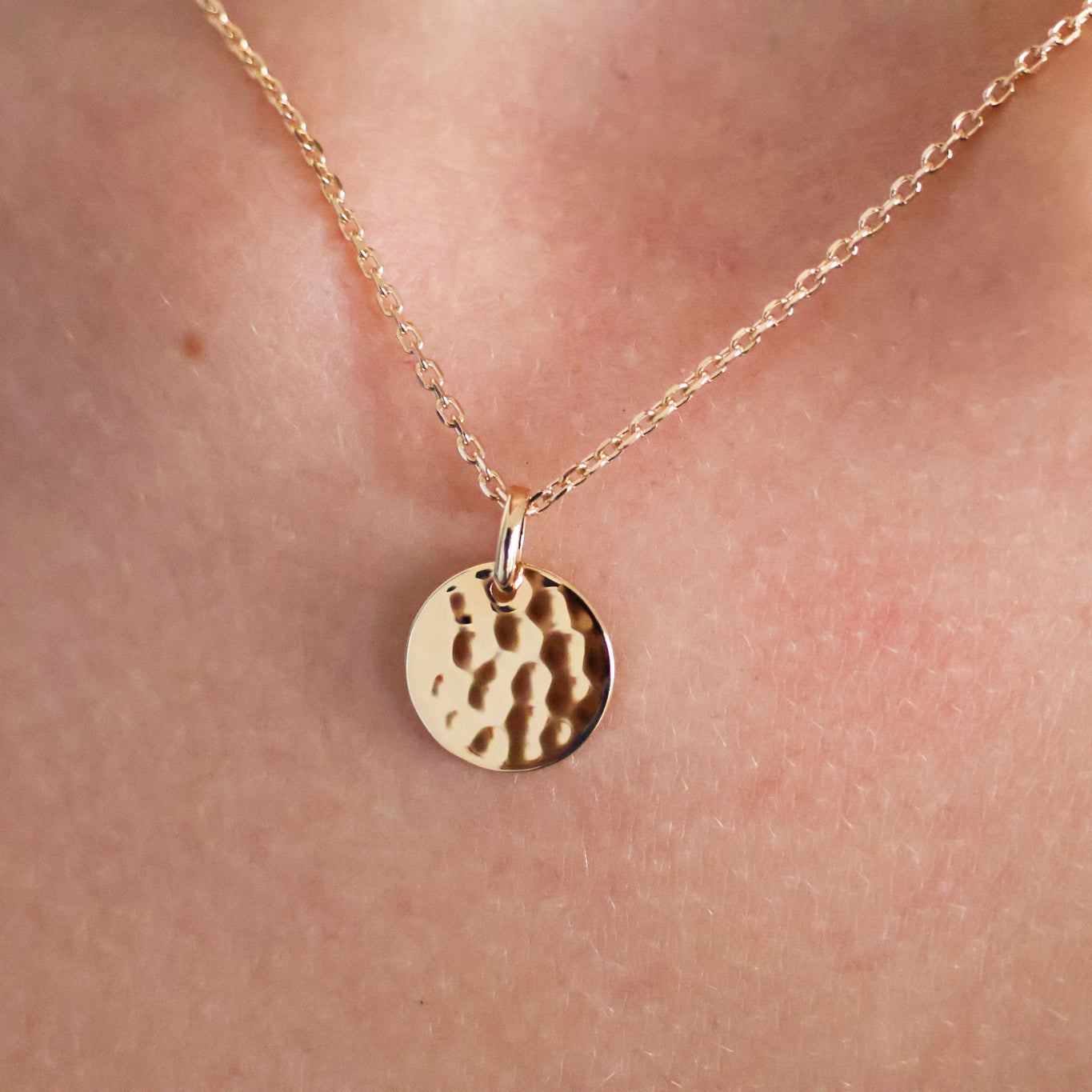 12mm gold-plated hammered medal pendant to engrave