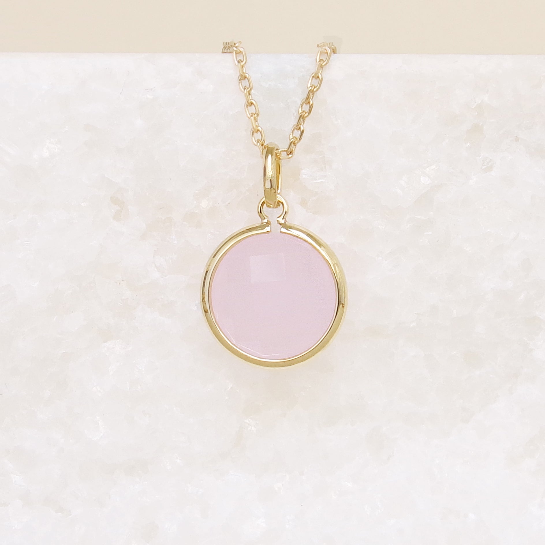 Azayaka  pendant pastel pink stone gold-plated