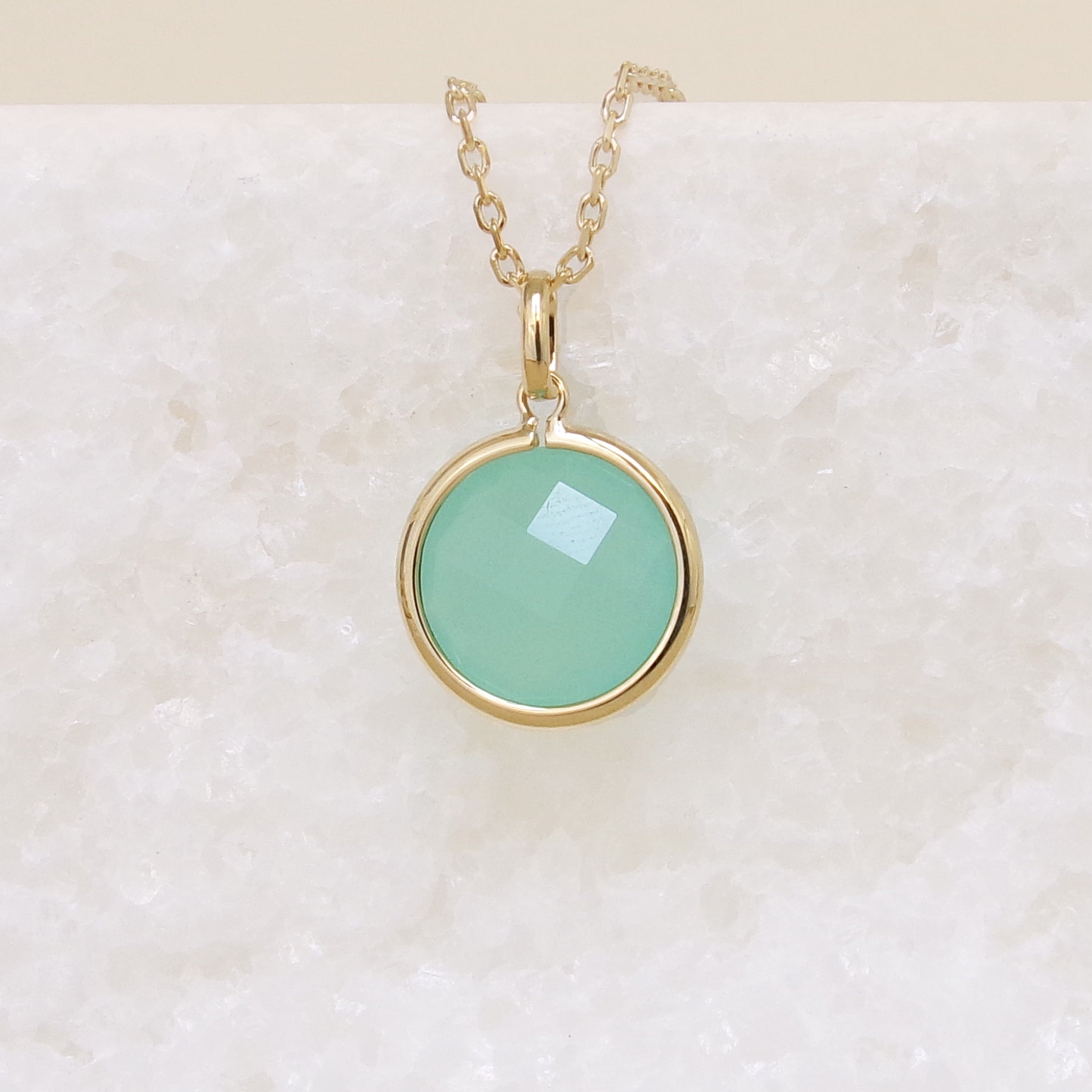 Azayaka  pendant pastel green stone gold-plated