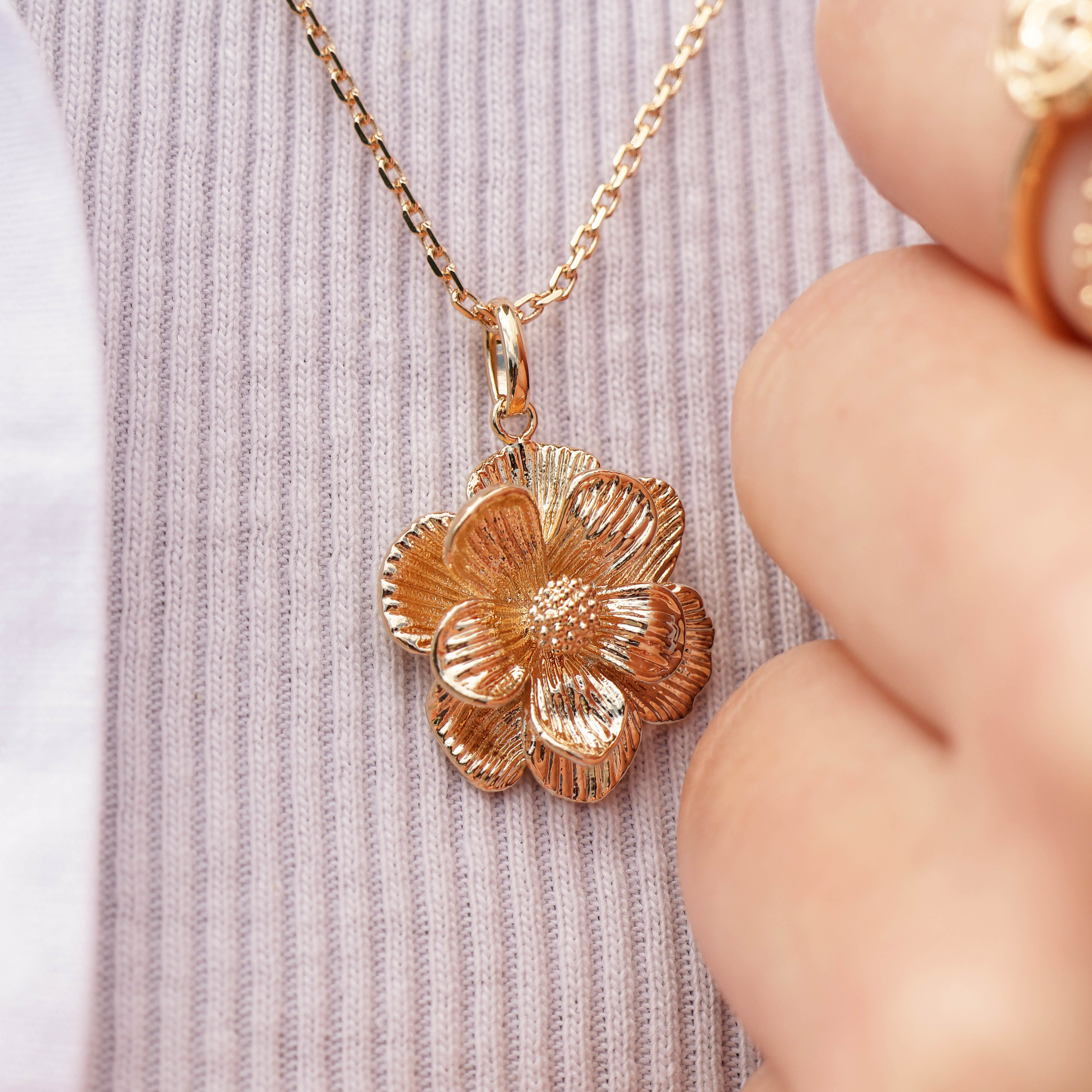 Lumia pendant striped flower gold-plated