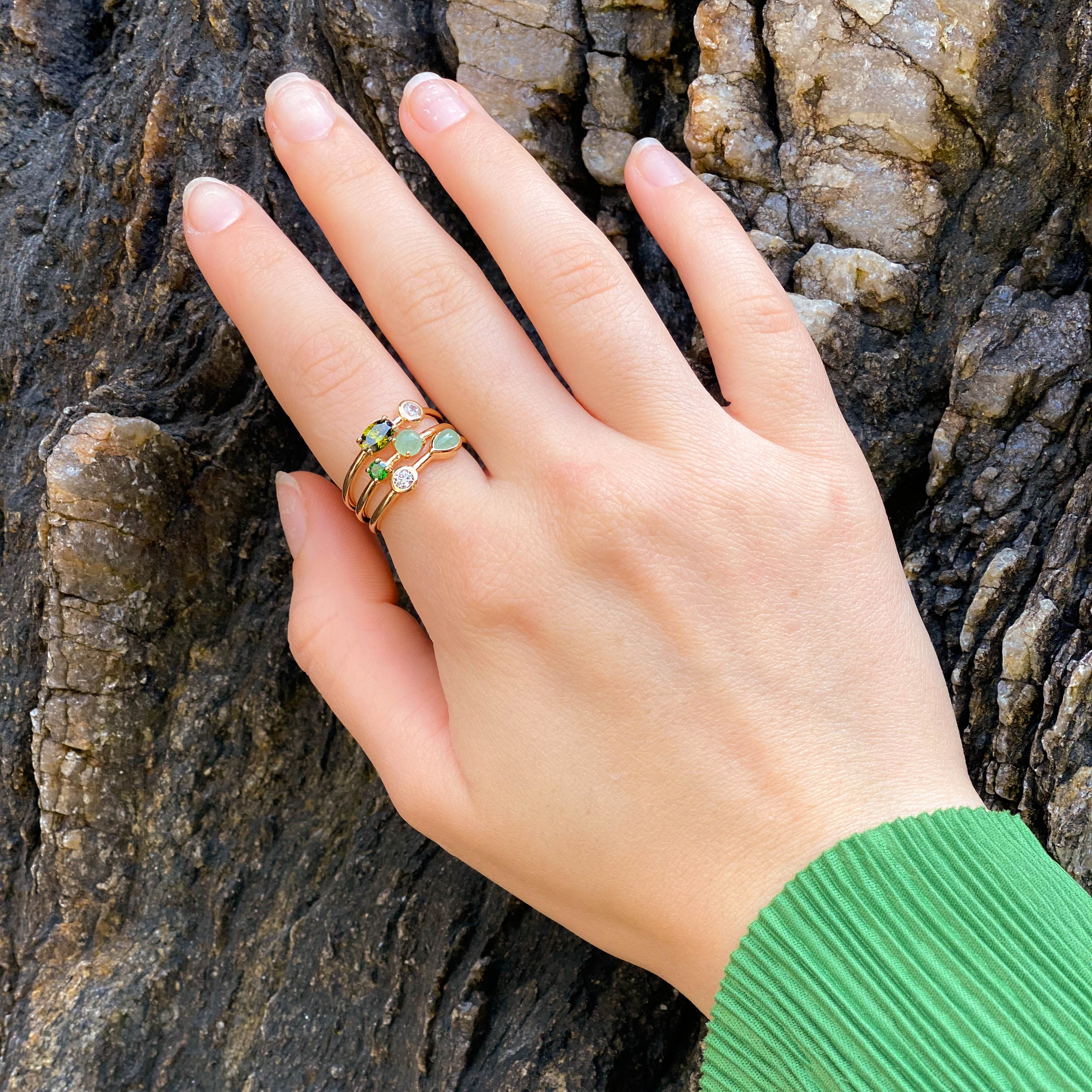 Anya ring three rows with white and green zircons gold plated