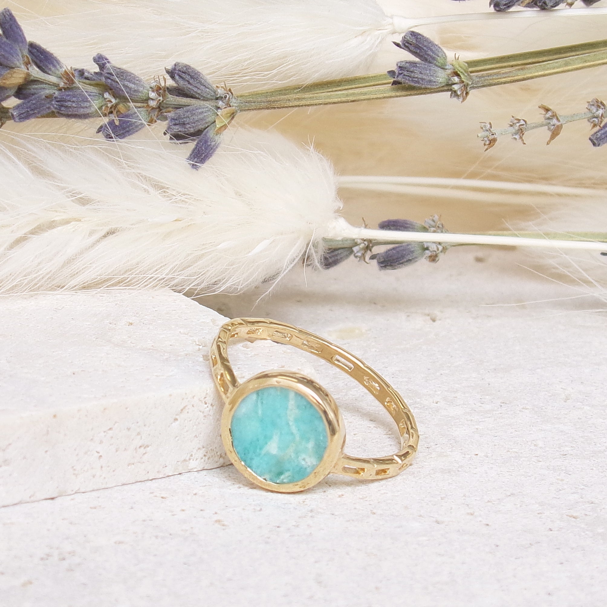 Kara openwork ring with Amazonite gold plated