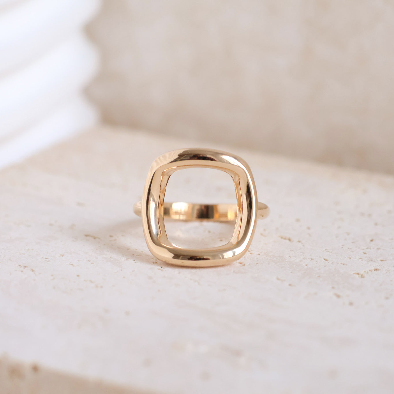 Zina ring openwork square desing gold plated