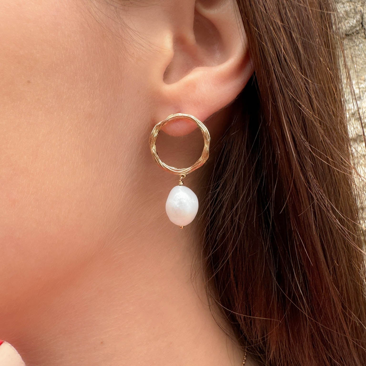 Boucles d'oreilles pendantes Haya perle de culture plaqué or