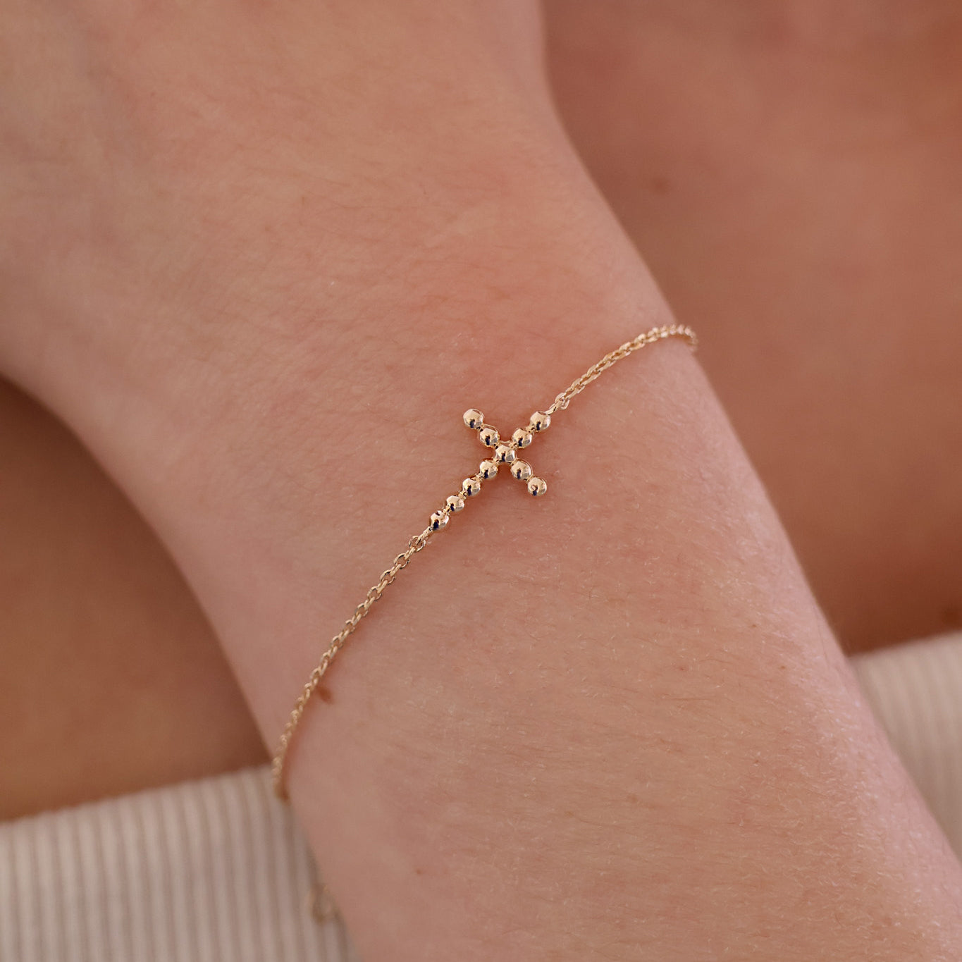 Fara Bracelet 18cm beaded cross gold-plated