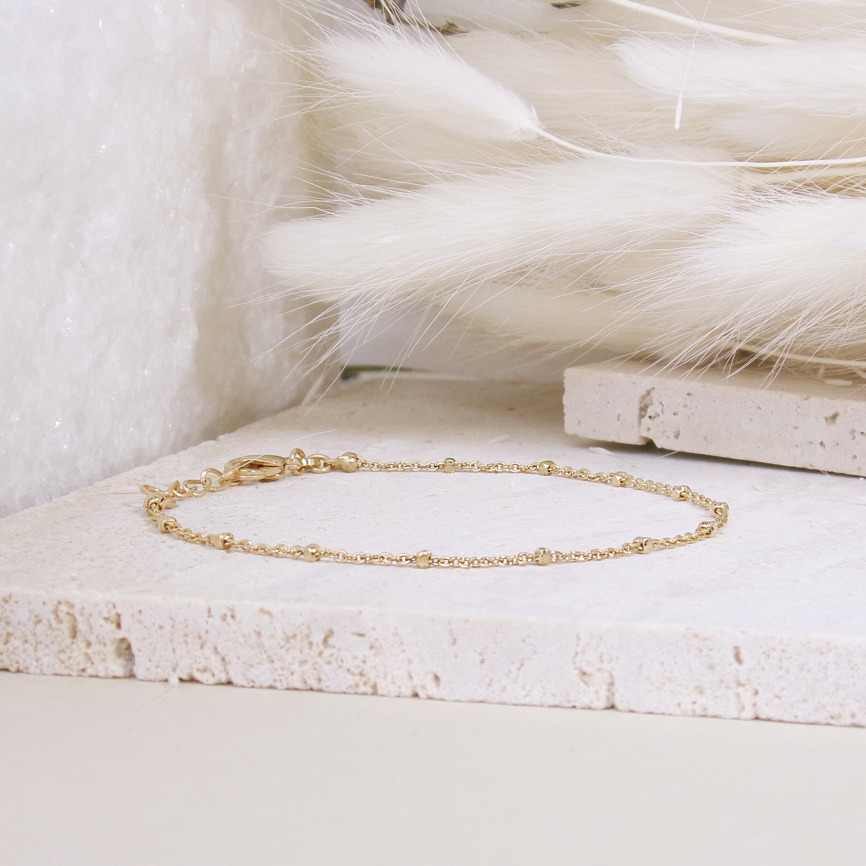 Ayana chain bracelet 18cm with small beads gold-plated