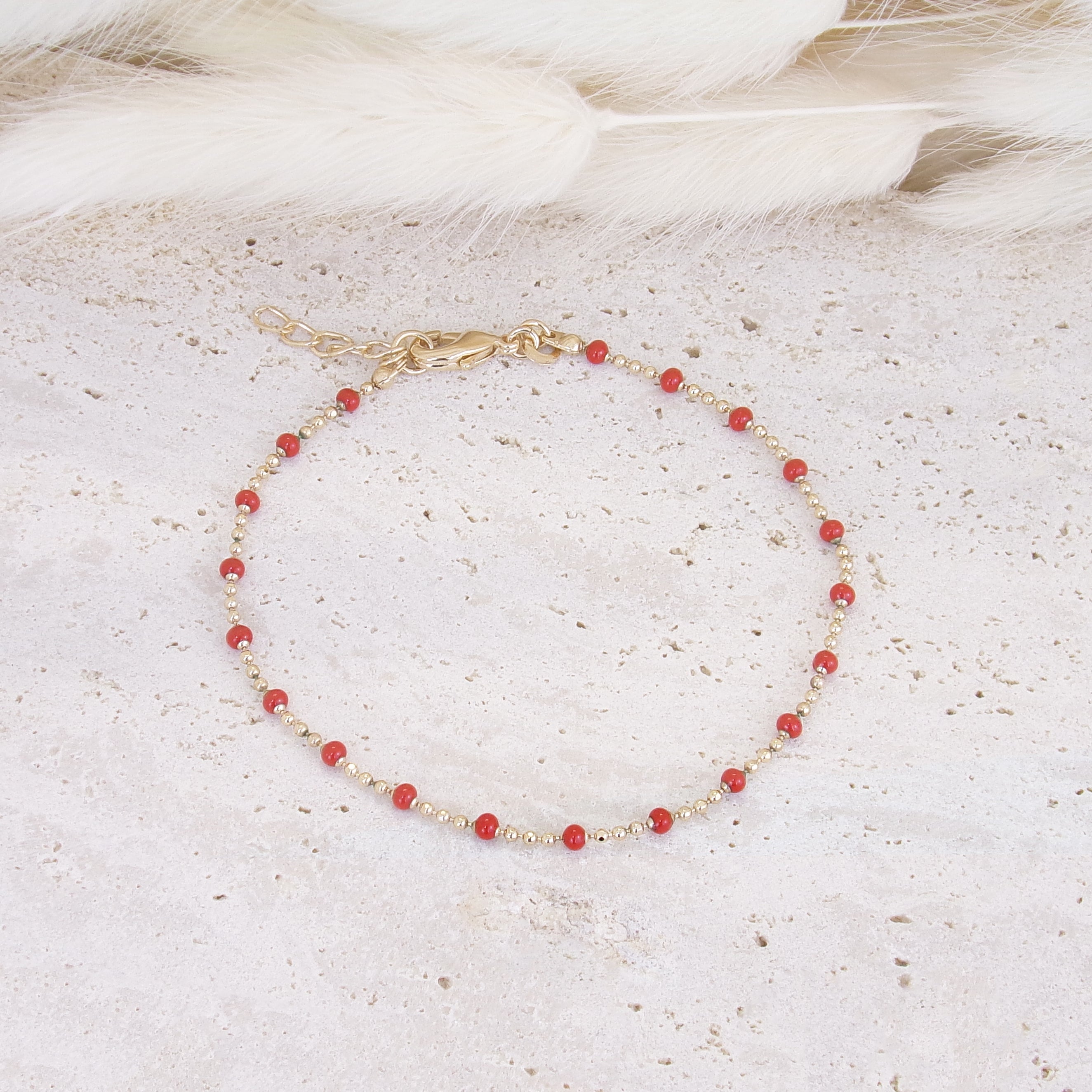 Almaria Bracelet 18cm red lacquered beads gold-plated