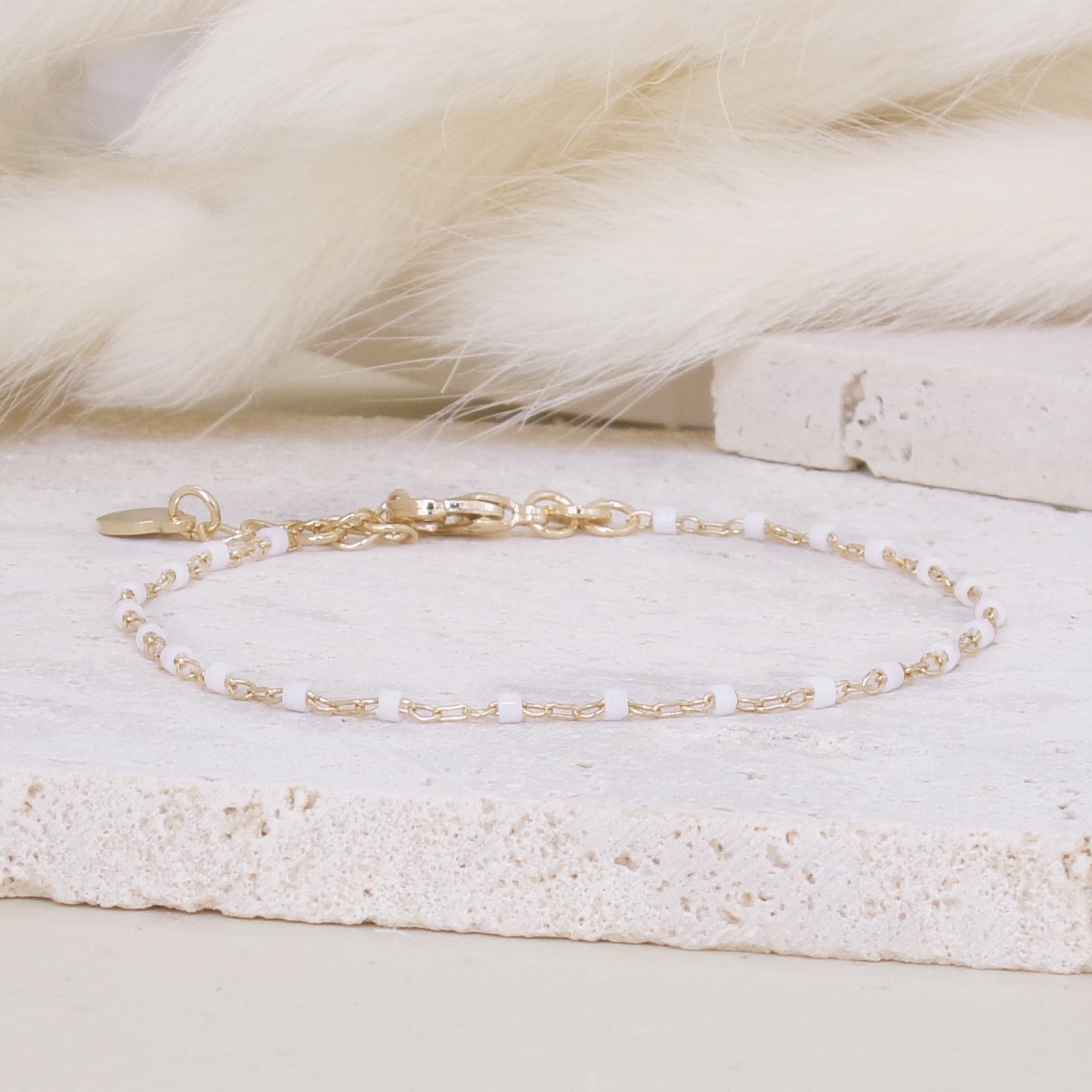 Amaya bracelet 18cm white Miyuki beads gold-plated