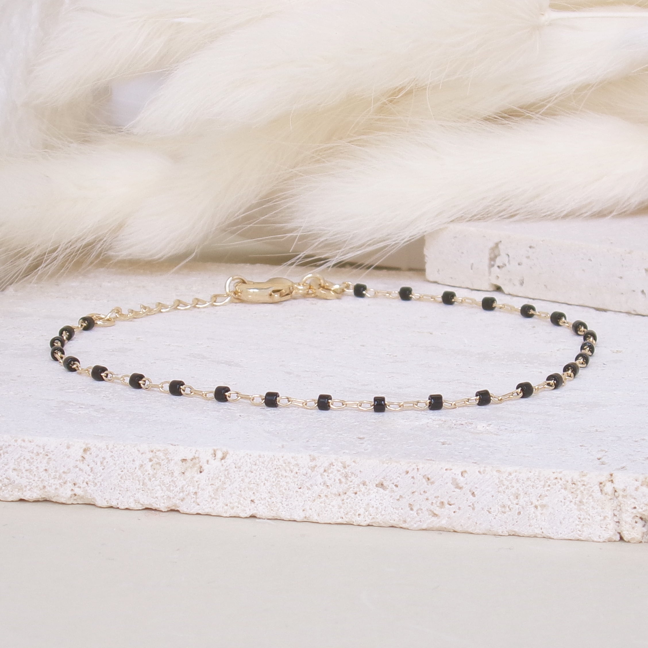 Amaya bracelet 18cm black Miyuki beads gold-plated