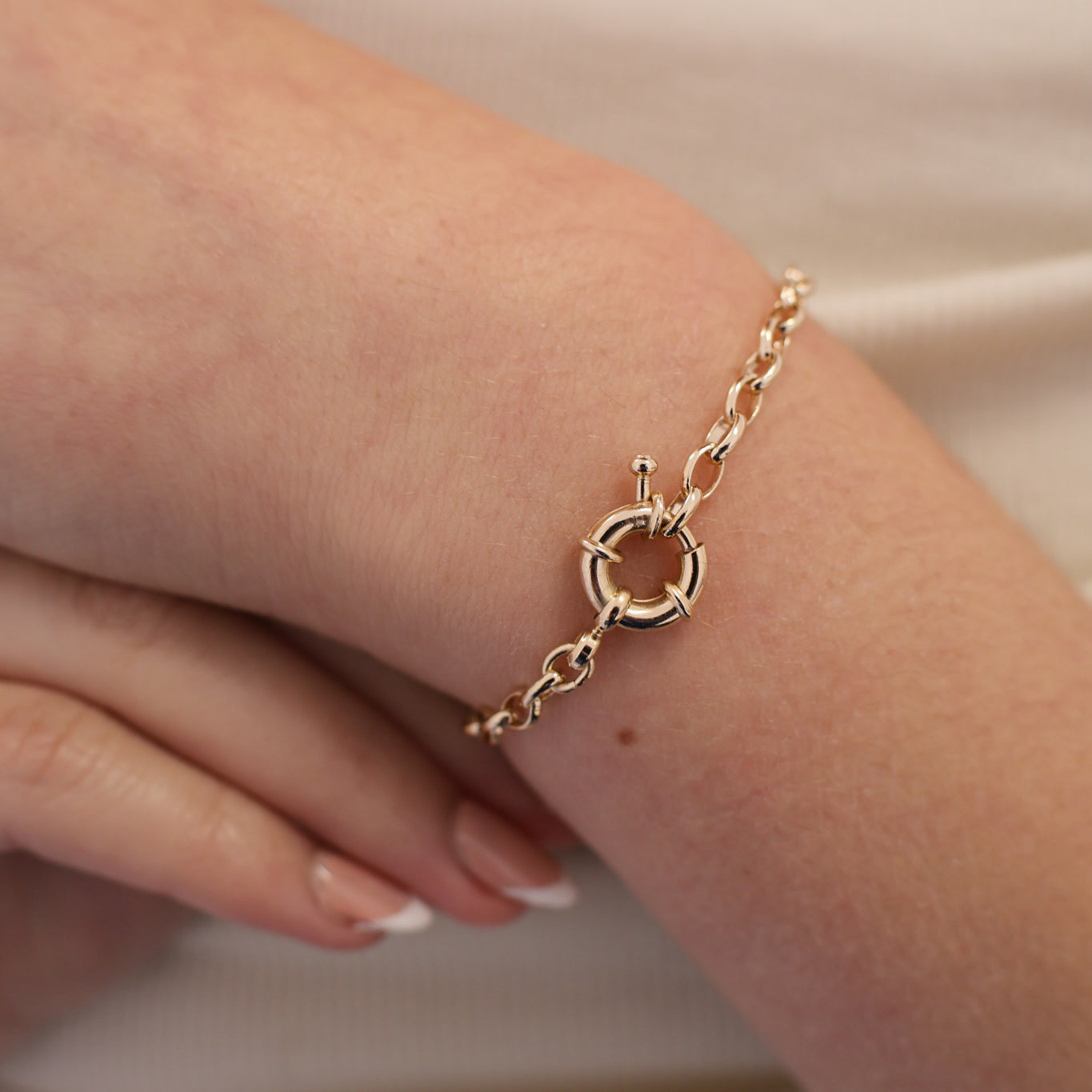 Yuna bracelet 18cm wide mesh marine clasp gold-plated