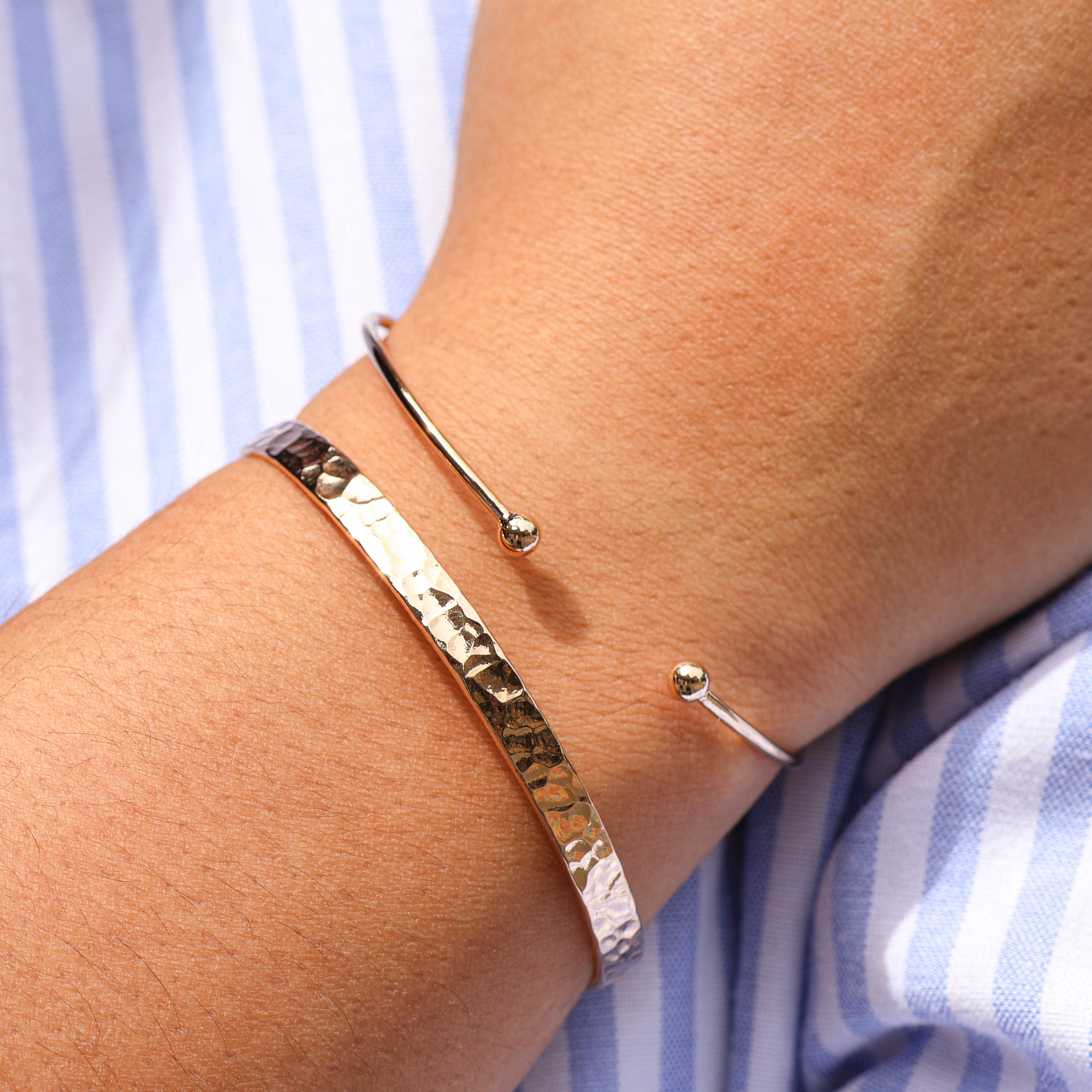 Ayumi open bangle beaded bracelet gold-plated