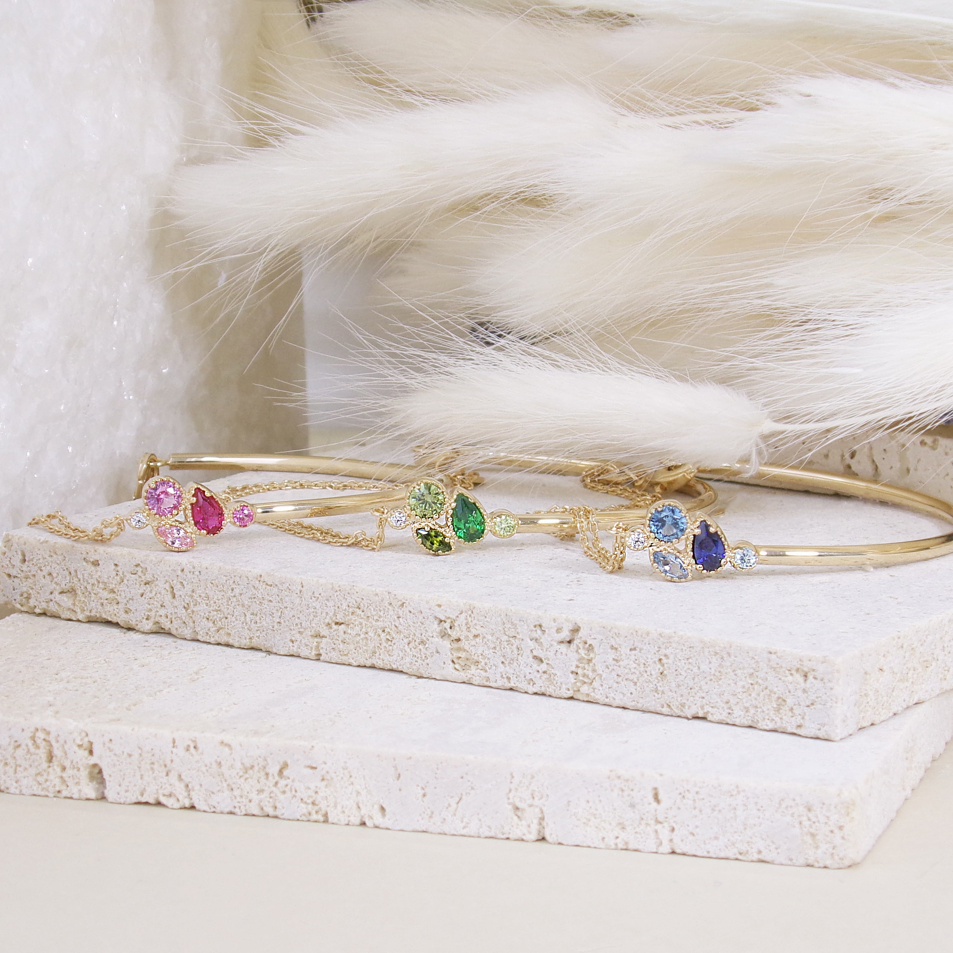 Bracelet Anya demi jonc chaînette oxydes roses plaqué or