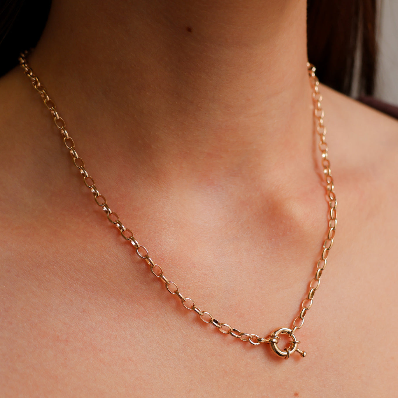 Yuna necklace wide mesh marine clasp gold plated