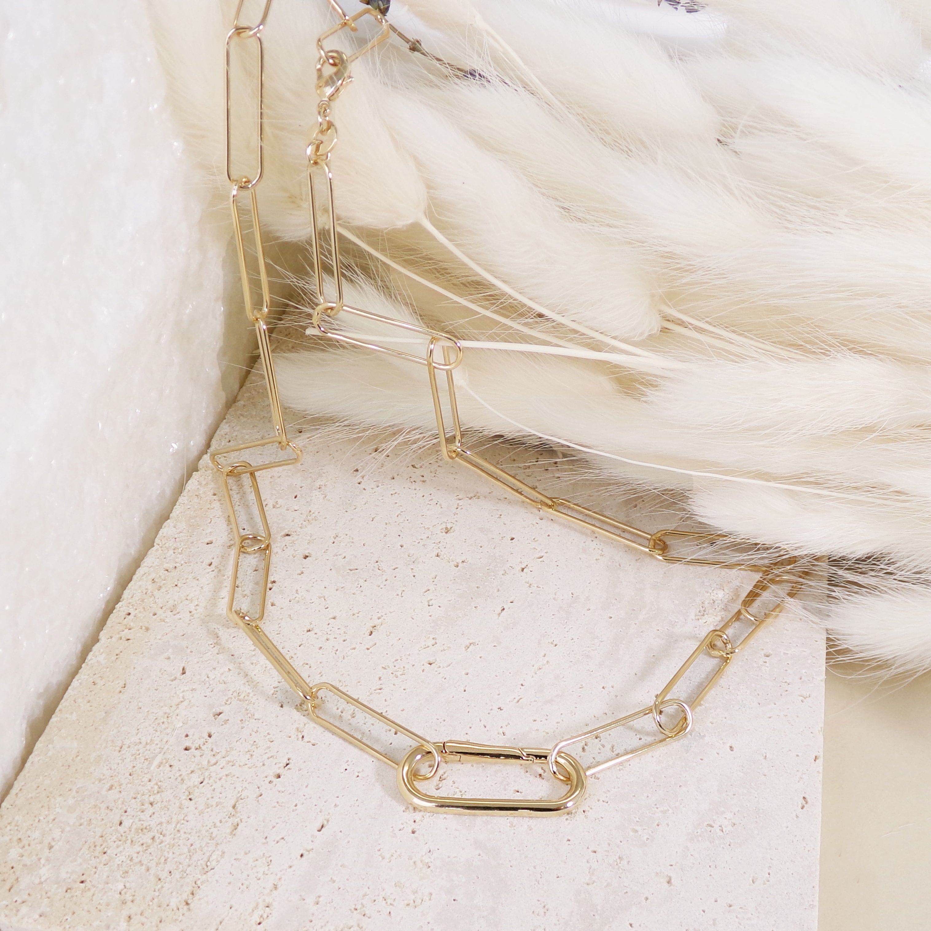 Paperclip Naeyli necklace with gold-plated opening