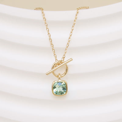 Collier Uma pierre verte et fermoir plaqué or en plaqué or 18 carats, bijou élégant et intemporel Joyamada.