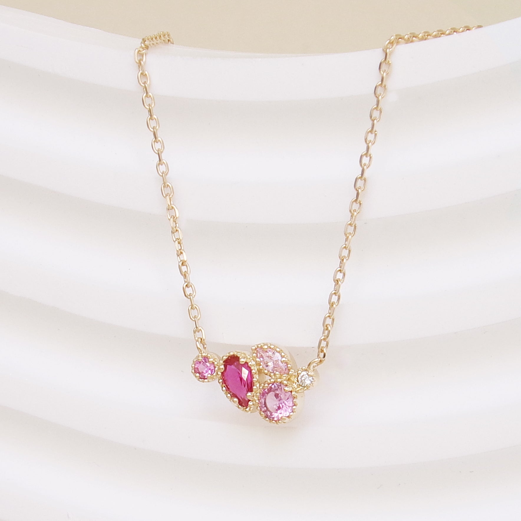 Anya necklace pink zircons gold-plated