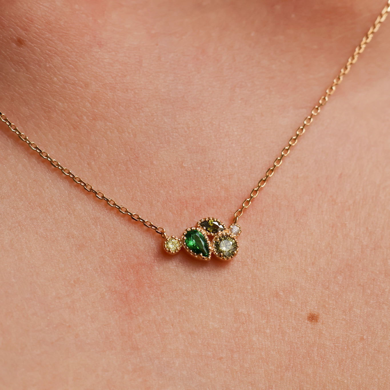 Anya necklace green zironcs gold-plated