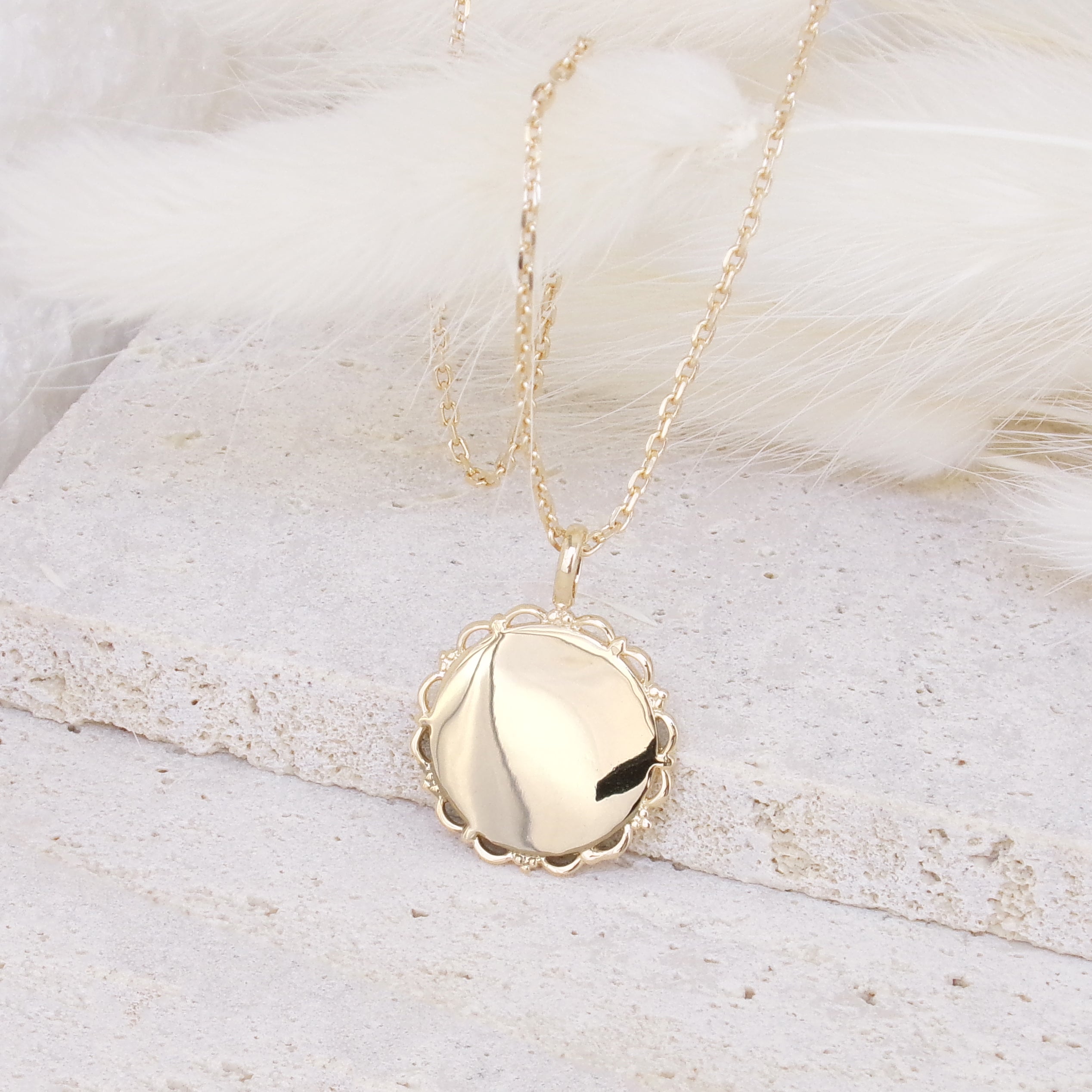 17mm gold-plated lace medal pendant to engrave