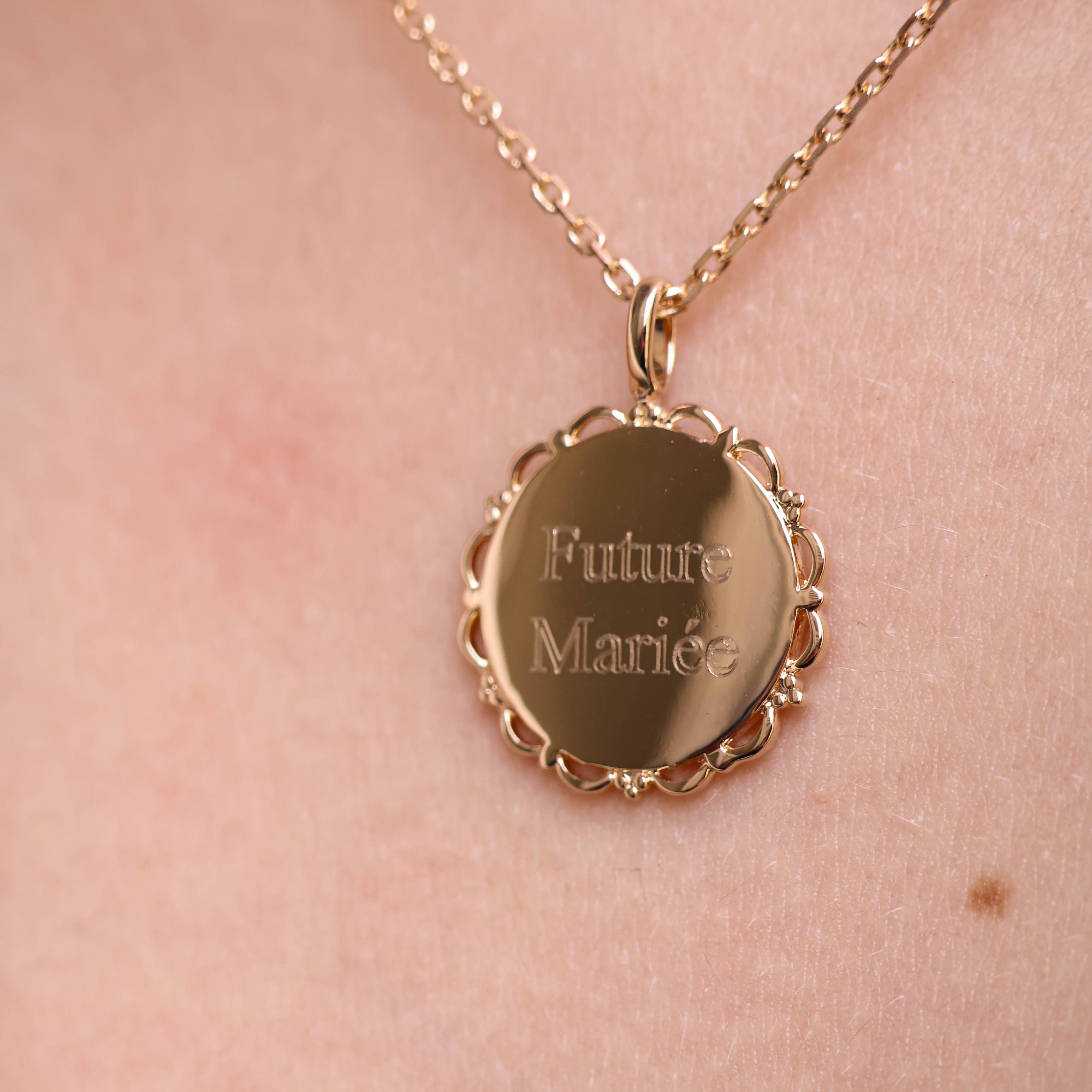 17mm gold-plated lace medal pendant to engrave